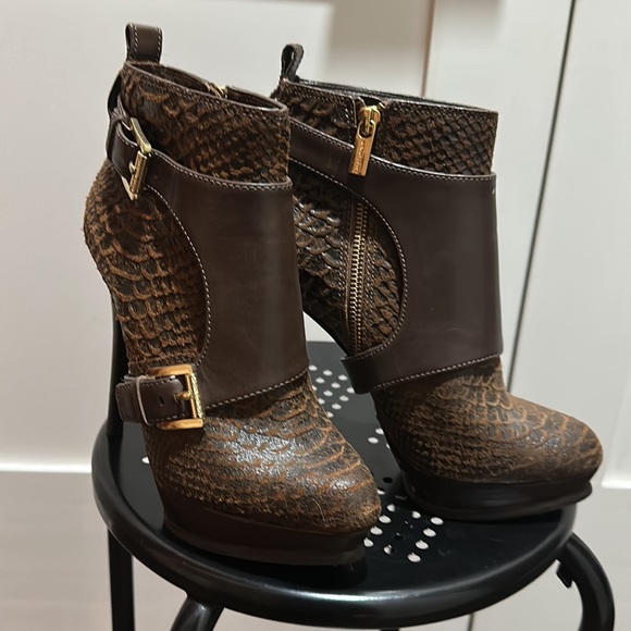 Michael Kors Leather/Snakeskin Brown Bootie - Picture 2 of 5